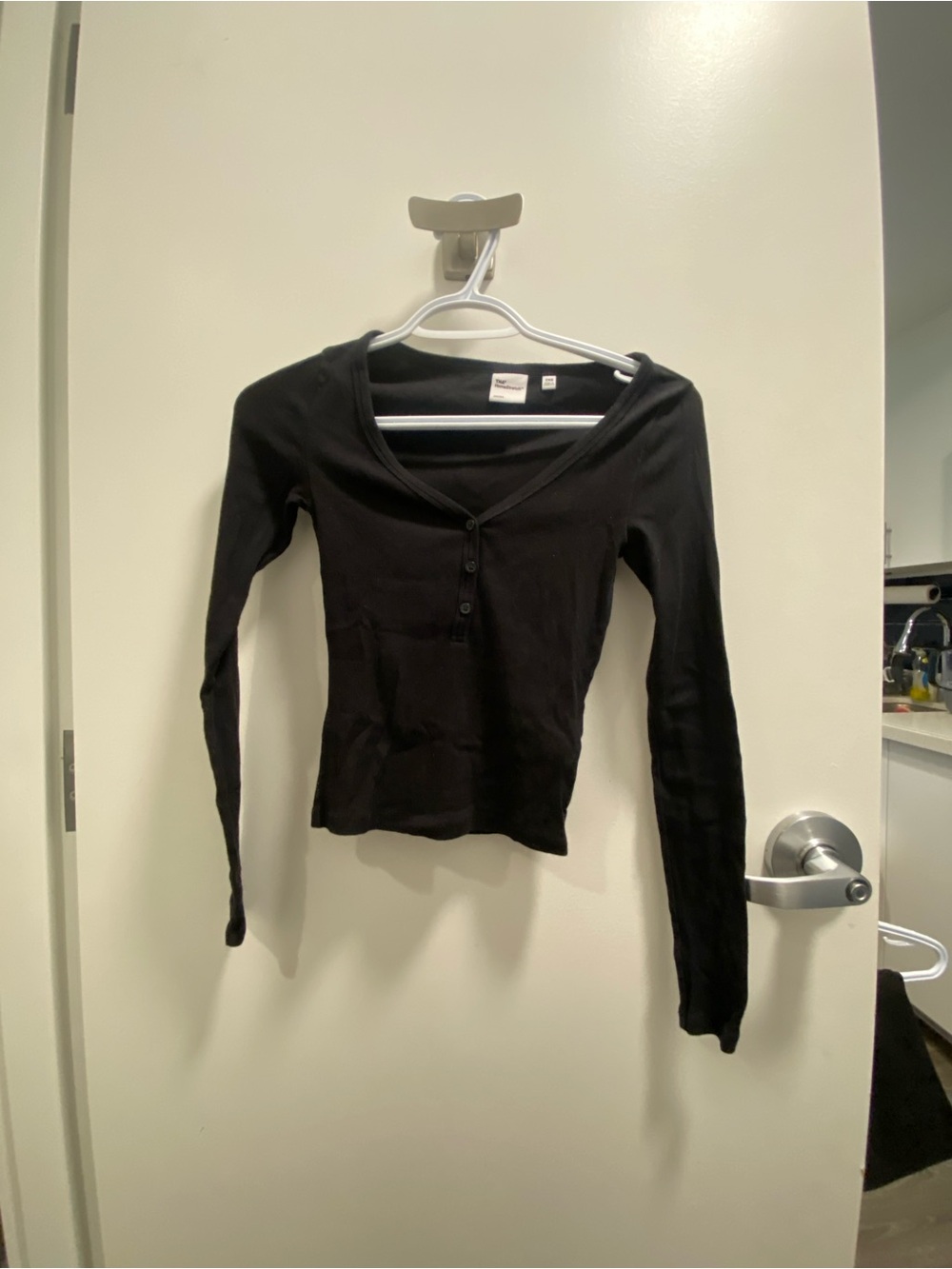 Aritzia Black Long-Sleeve Henley Ribbed Top